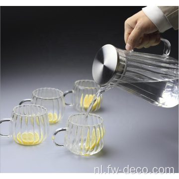 Op maat gemaakte geribbelde transparante warmtebestendige glazen theepot